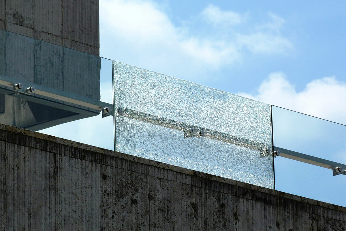 What is Collapsed Glass, and Can It Be Repaired? - Zeeland Lumber